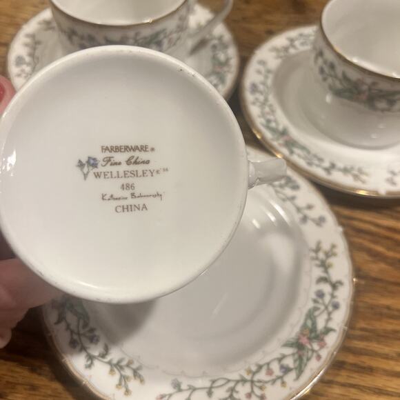 Farberware Wellesley Katherine Babanovsky 1996 Cups & Saucers SET OF 3! Exc! - Picture 9 of 11